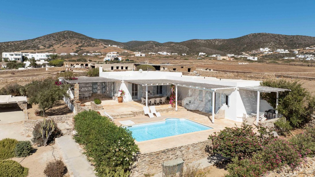 Villa in Antiparos, Aegean, Greece 1 - 16826265