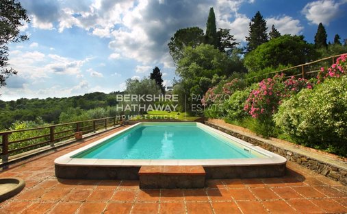 Castle for Sale in San Casciano In Val di Pesa, Tuscany, Italy