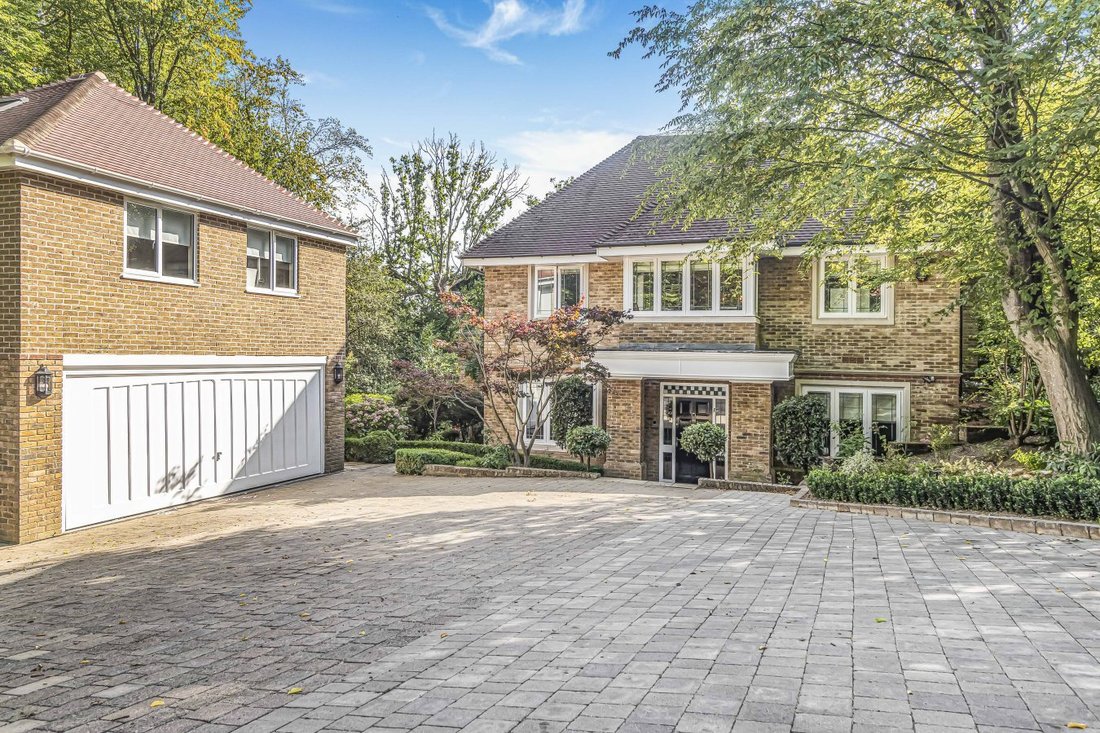 House in Monken Hadley, Barnet, England 1 - 16825134