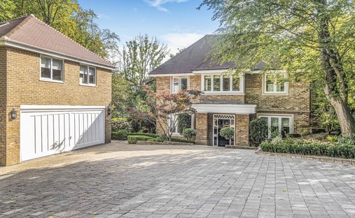House in Monken Hadley, Barnet, England 1