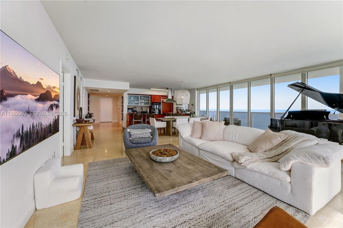 Condo in Hallandale Beach, Florida, United States 5 - 16725953