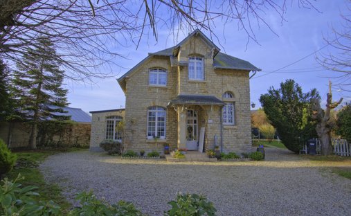 North Caen, Castle (12 Bedrooms) By The Seaside With Outbuildings Set In 1.1 Ha (2.47 Acres) Of Encl