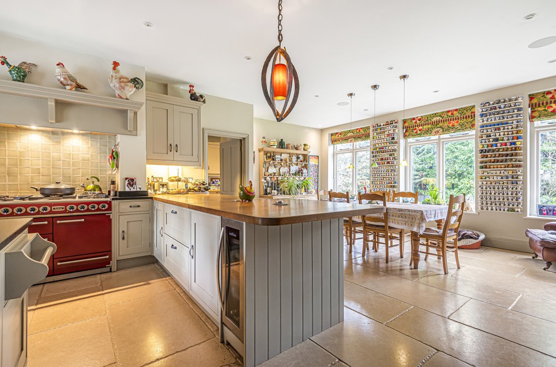 House in Elstree (Elstree and Borehamwood), Elstree, England 3 - 16825127