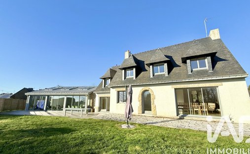 House in Bourg Sud Est, Moelan-sur-Mer, France 1