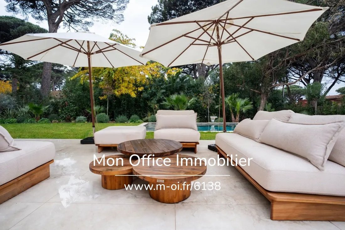 House in Zone Ouest Urbaine, Saint-Tropez, France 2 - 16819655