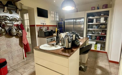 Castle for Sale in Béziers, Occitanie, France