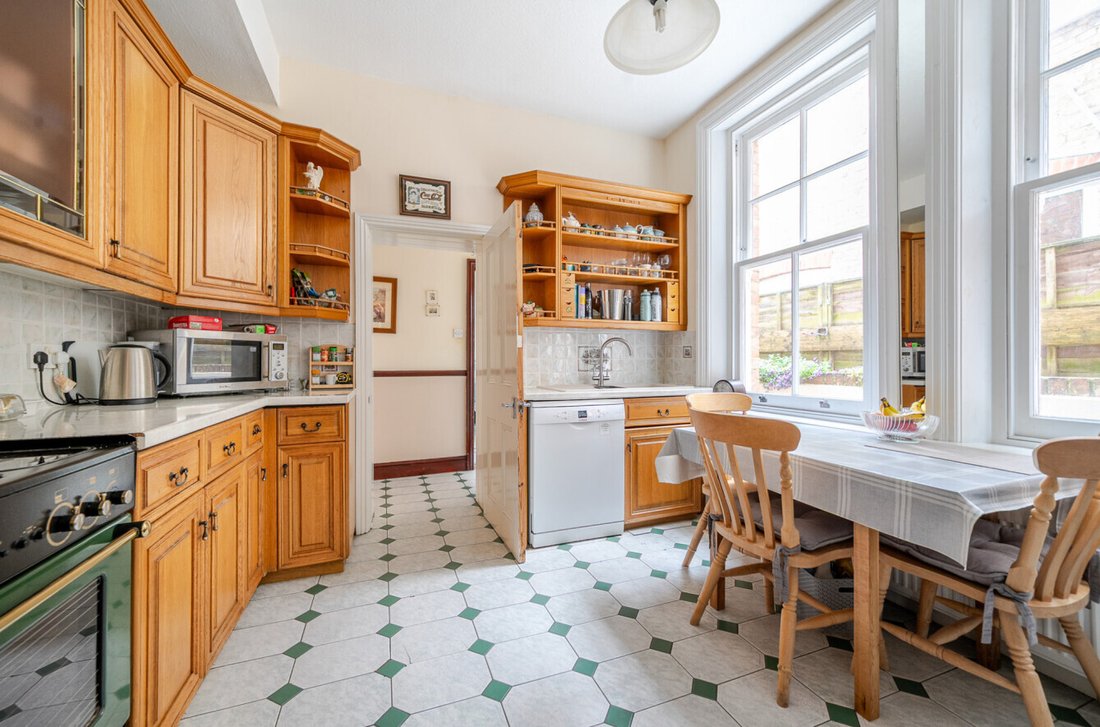 House in Friern Barnet, Barnet, England 2 - 16825085