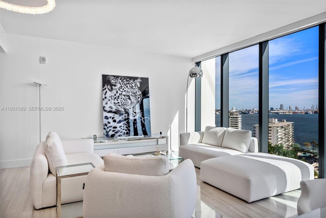 Condo in Miami, Florida, United States 4 - 16827046