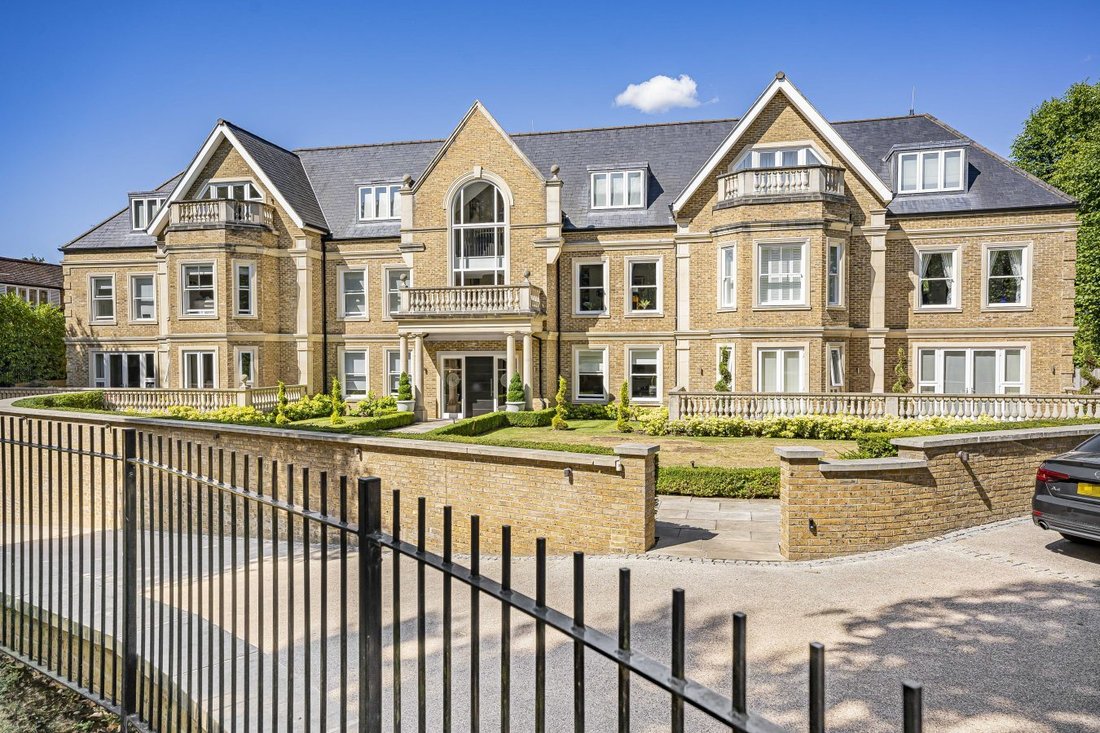 Apartment in Cockfosters, Enfield, England 1 - 16824941