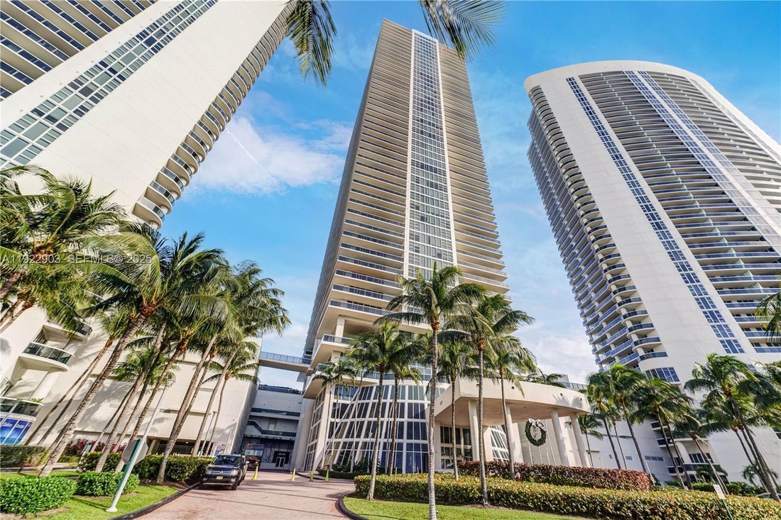 Condo in Hallandale Beach, Florida, United States 3 - 16725953