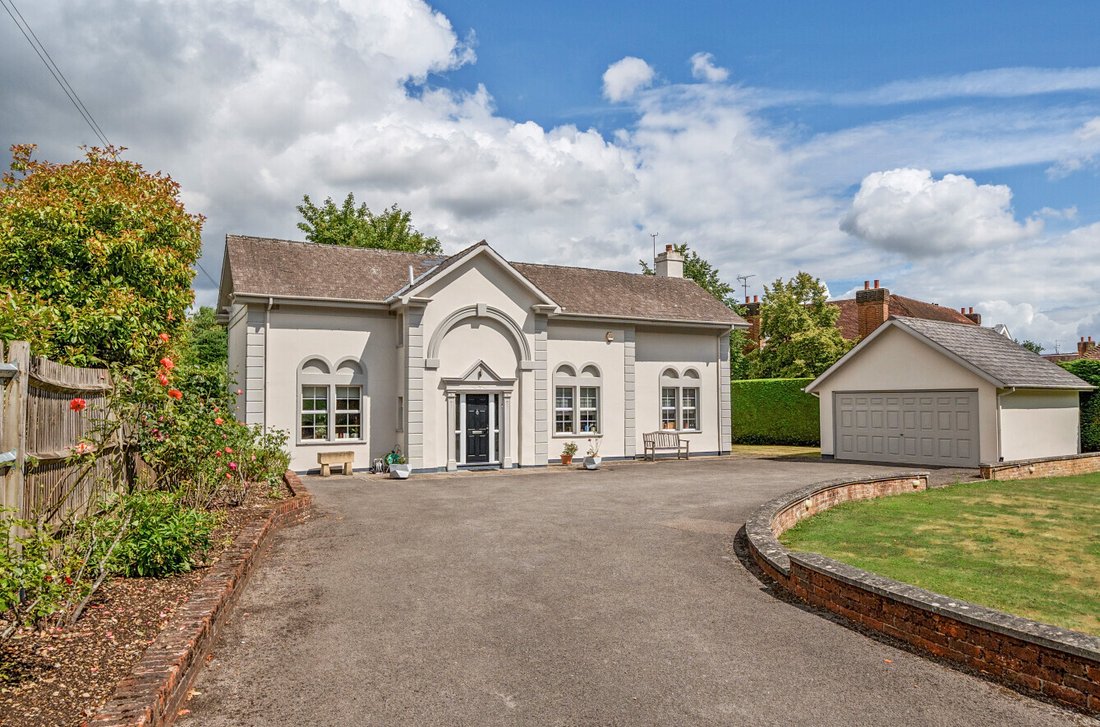 House in Barnet, England 1 - 16824979