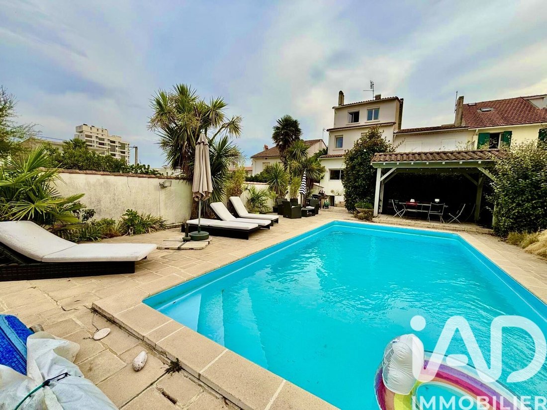 House in Le Chay-Les Gardes, Royan, France 1 - 16820762