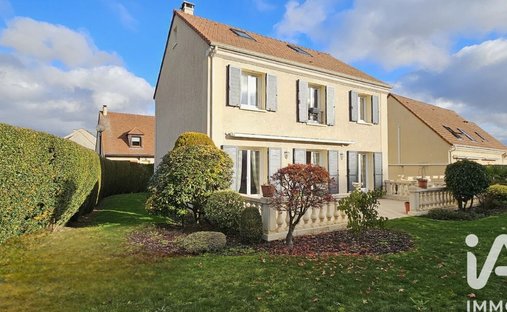 House in Attainville, Ile-de-France, France 1
