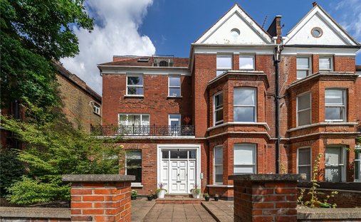 Apartment in South Hampstead, Camden, England 1