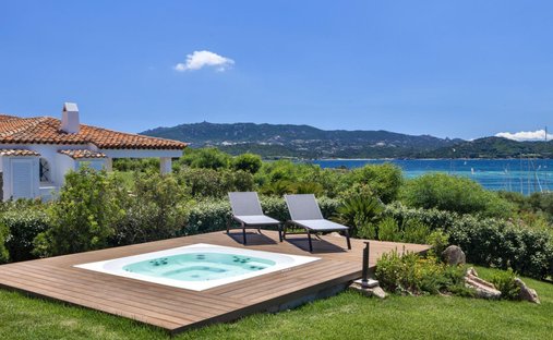 Villa à Arzachena, Sardaigne, Italie 1