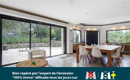 Castle for Sale in Aubagne, Provence-Alpes-Côte d'Azur, France