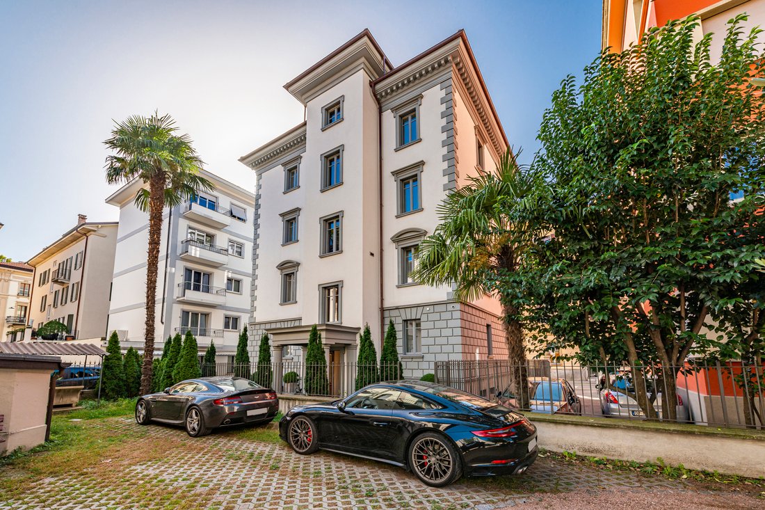 Townhouse in Lugano, Ticino, Switzerland 3 - 15246106