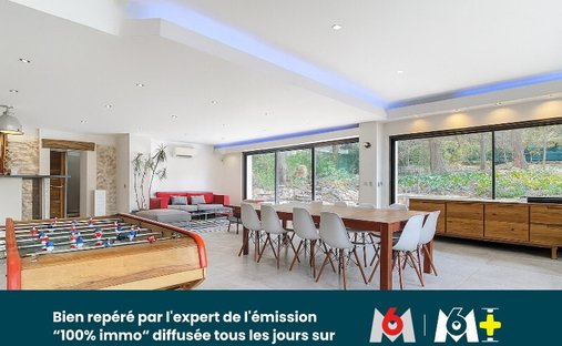 Castle for Sale in Aubagne, Provence-Alpes-Côte d'Azur, France