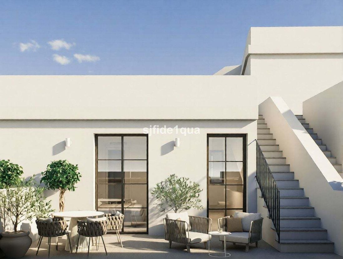 Townhouse in Estepona, Andalusia, Spain 2 - 16827984