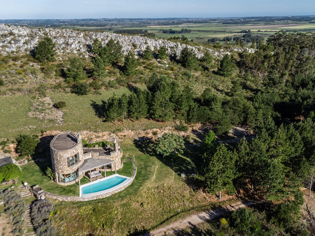 Estate in Punta Ballena, Maldonado Department, Uruguay 1 - 16828514