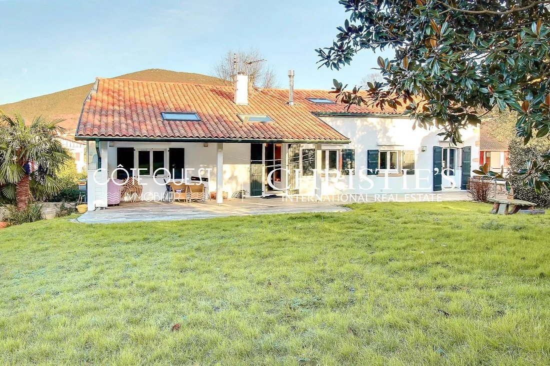 Villa à Ascain, Nouvelle-Aquitaine, France 3 - 16807440