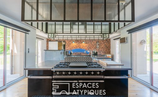 At The Gates Of Vitré Castle Of 12200 M² Land Of More Than 5 Ha