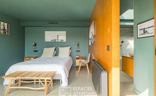 Splendid 19th Century Château, Renovated And Full Of Timeless Charm, Located Just Outside Bordeaux