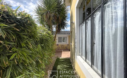 Castle for Sale in Villenave-d'Ornon, Nouvelle-Aquitaine, France