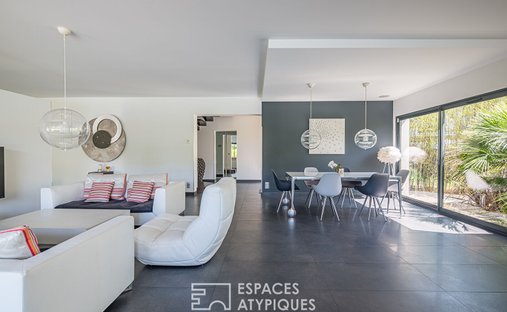 Castle for Sale in Bouliac, Nouvelle-Aquitaine, France