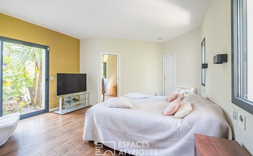 Castle for Sale in Bouliac, Nouvelle-Aquitaine, France