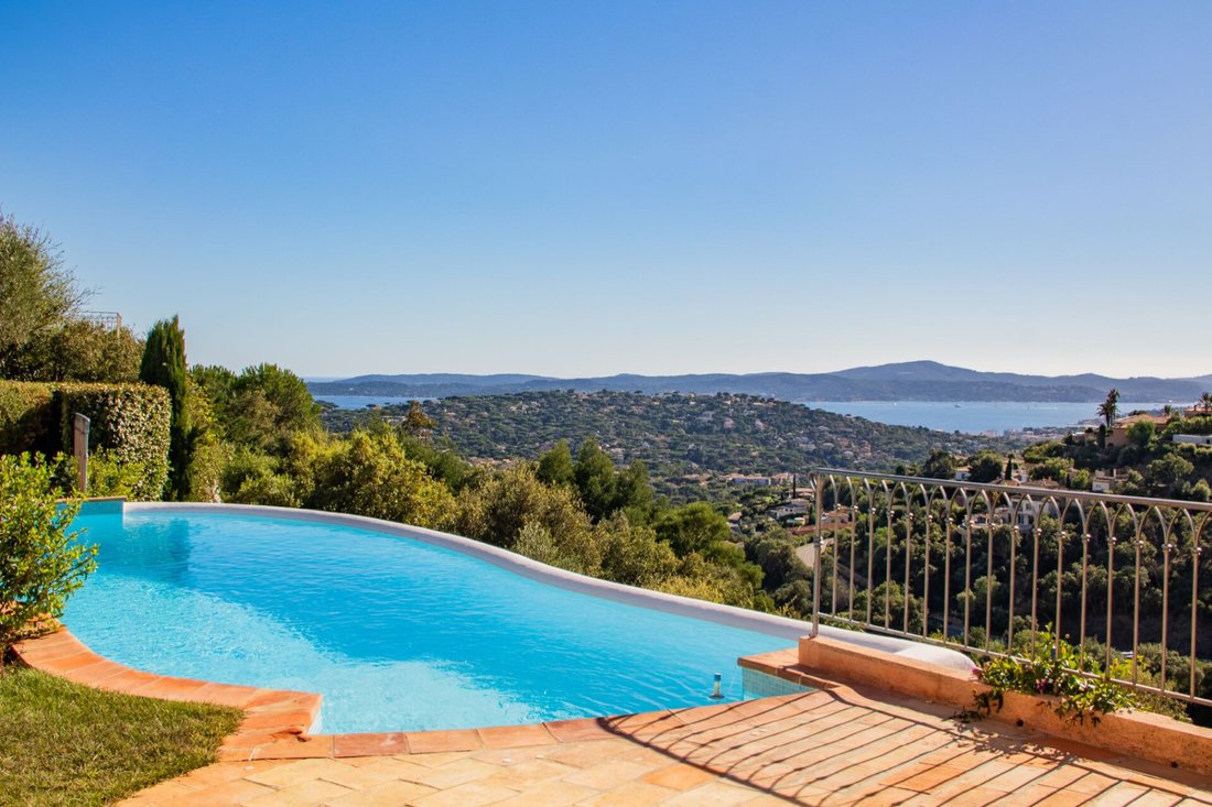 Villa in Nartelle-Noyer-Bellevue-bd des Sardinaux, Sainte-Maxime, France 1 - 16359003