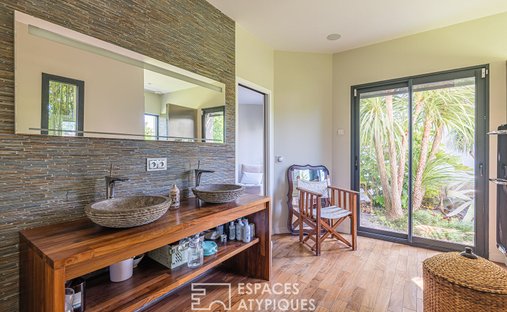 Castle for Sale in Bouliac, Nouvelle-Aquitaine, France