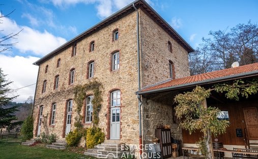 Villa a Satillieu, Auvergne-Rodano-Alpi, Francia 1
