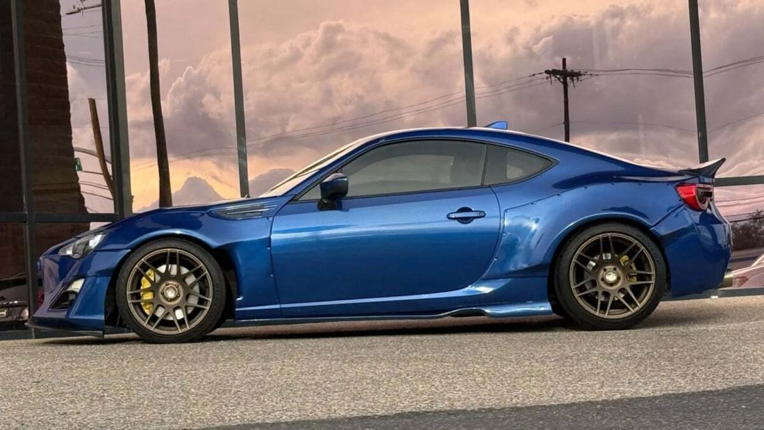 Coupe in Tucson, AZ, United States 5 - 16828322
