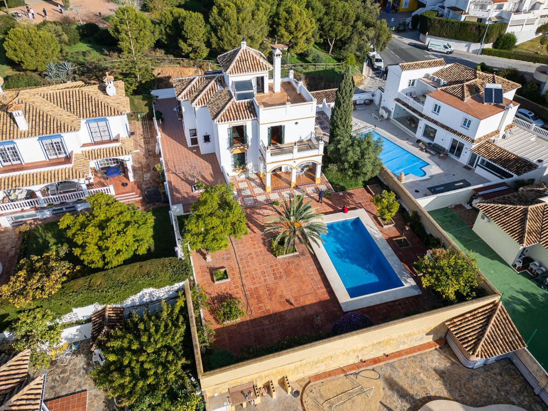 Chalet in Arroyo de la Miel, Benalmadena, Andalusia 1 - 16828159