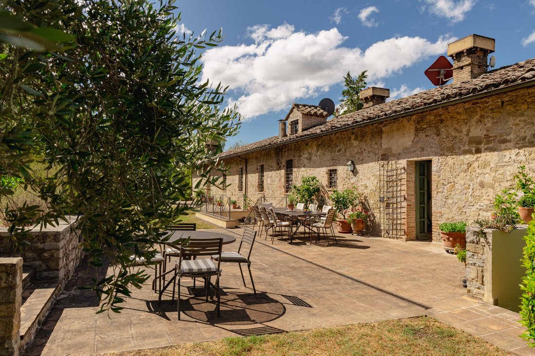 Villa in Bevagna, Umbria, Italy 3 - 16829760