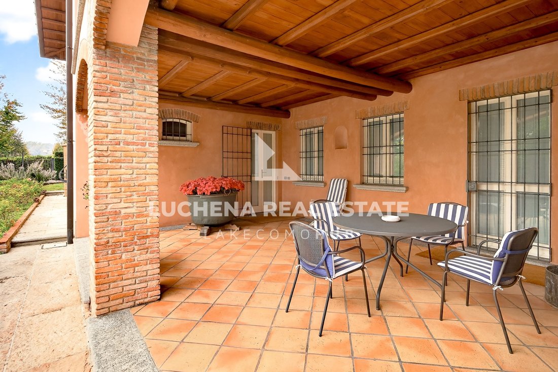 Villa in Brugnola, Cantu, Lombardy 3 - 16829626