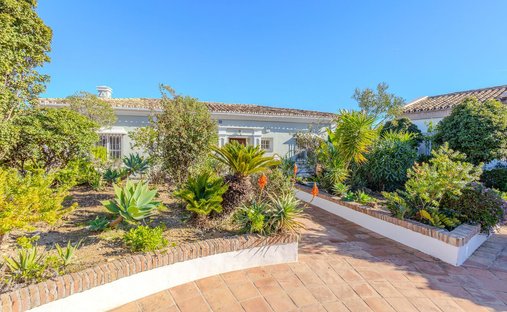 Haus in Nueva Andalucía, Marbella, Spanien 1