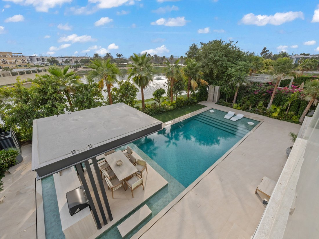 Villa in Jumeirah Islands / Juzur Jumeirah, Dubai, United Arab Emirates 3 - 16840681