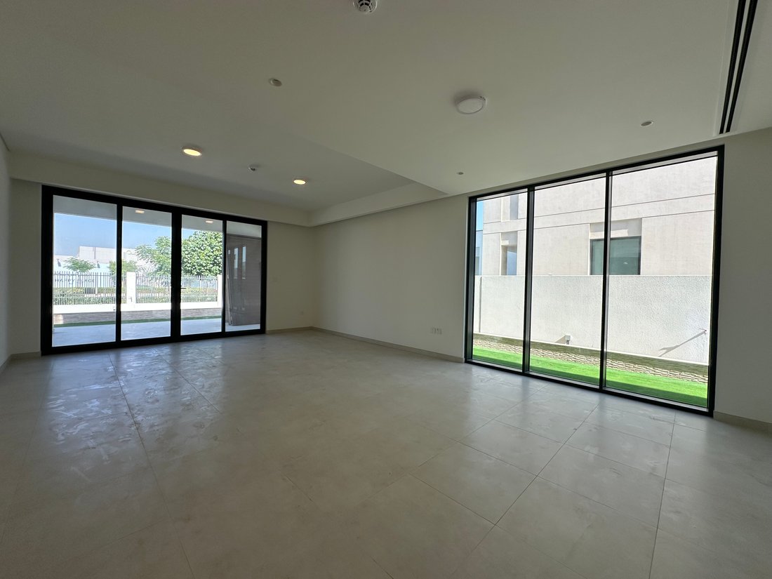 Villa in Wadi Al Safa 5, Wadi Al Safa, Dubai 2 - 16840357