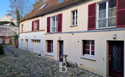Est, Ecouen, France 1