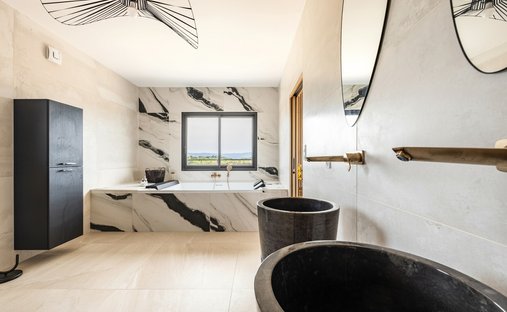 A Listed Property Overlooking The Pyrenees And The Aude Valley