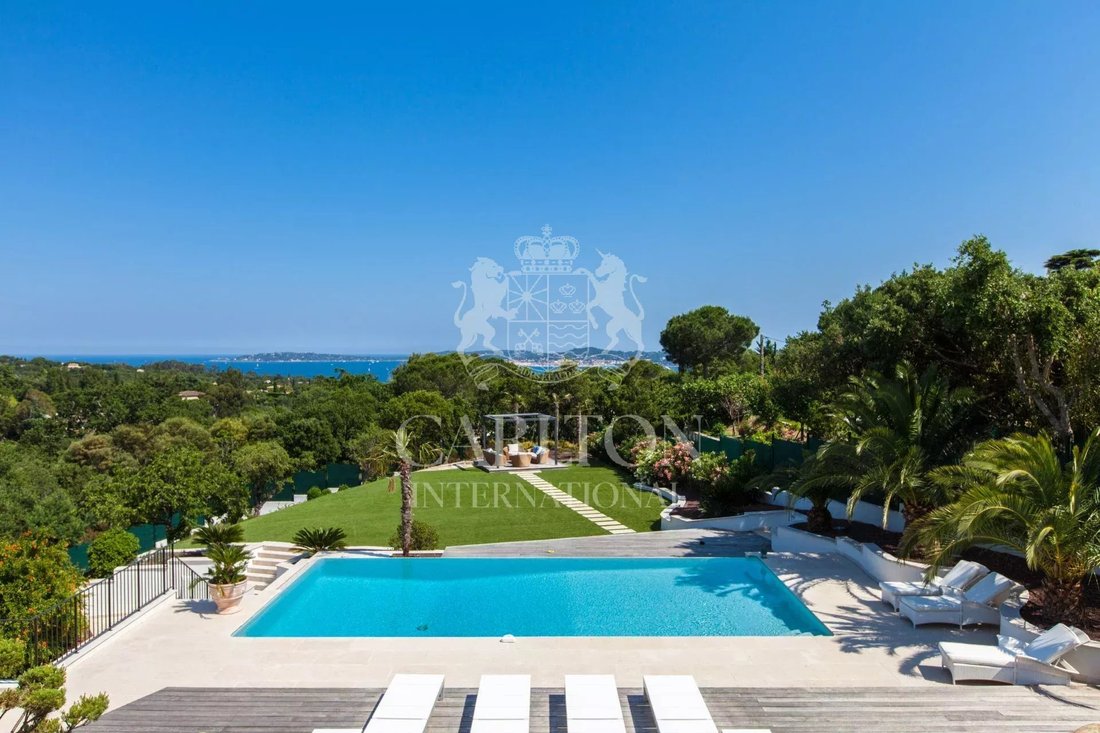 Villa in Grimaud, Provence-Alpes-Côte d'Azur, France 2 - 16831485