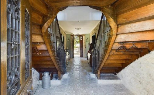 Agen Charming Estate With Manor House, Caretaker's House, Barn For Events, River, Lake 19 Hectares