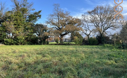 Land in Ouest Péri-Centre Ville, Vannes, France 1