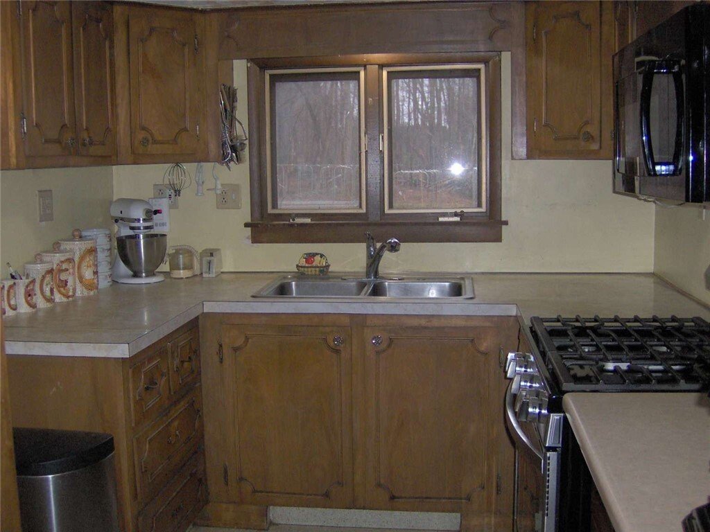 House in Lincoln, Rhode Island, United States 4 - 16830746