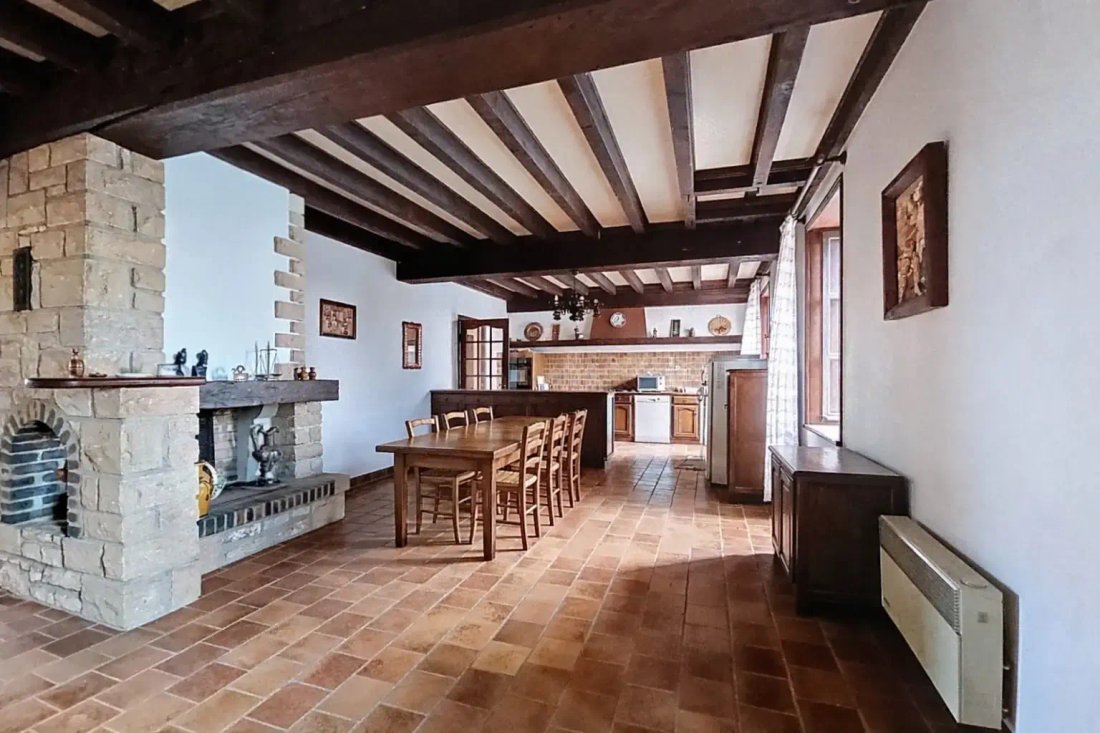 Estate in Peripherie, Tournus, France 4 - 16834611