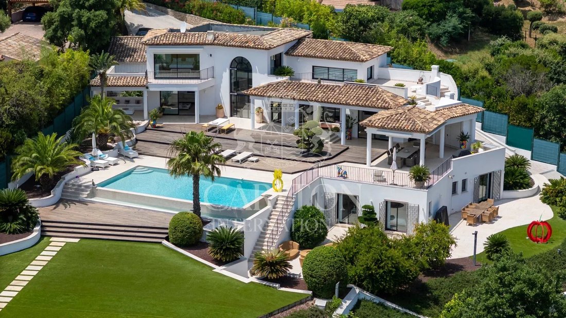 Villa in Grimaud, Provence-Alpes-Côte d'Azur, France 1 - 16831485