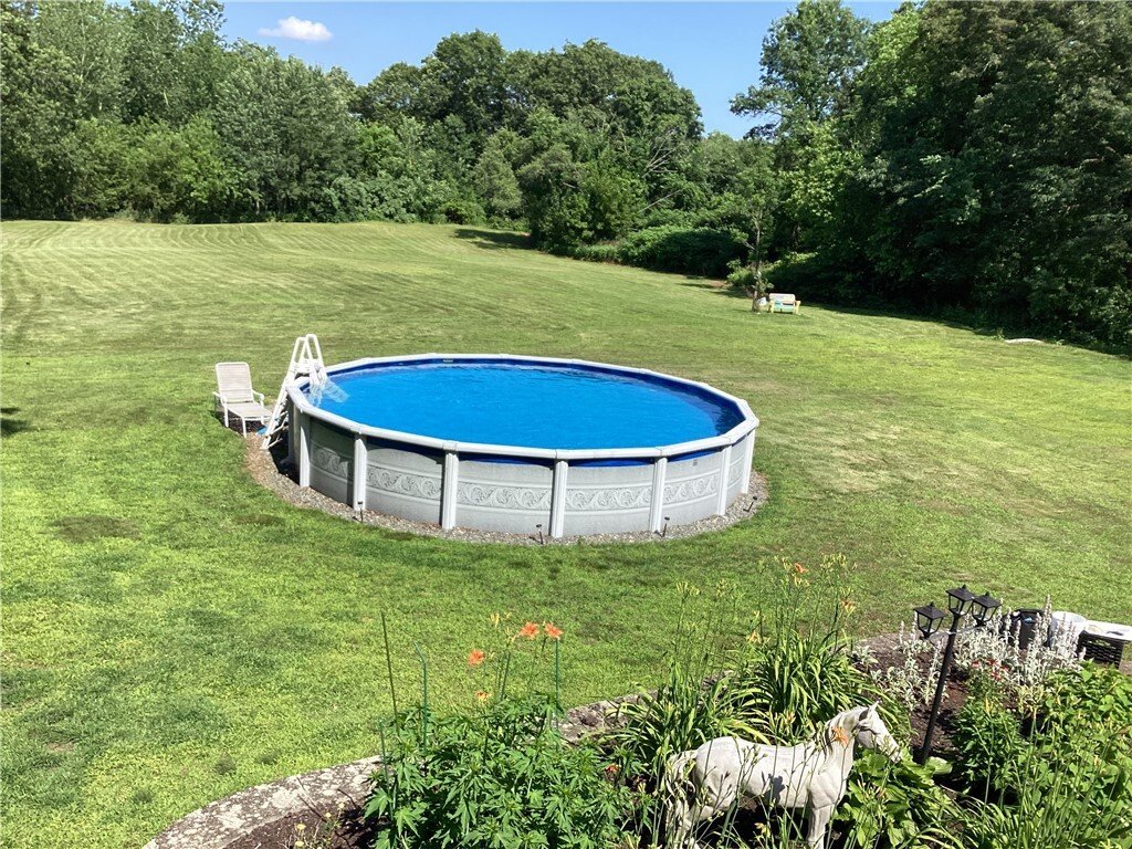 House in Johnston, Rhode Island, United States 5 - 16830795