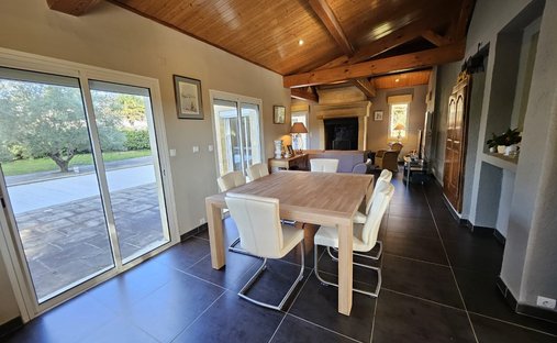 Castle for Sale in Périgueux, Nouvelle-Aquitaine, France